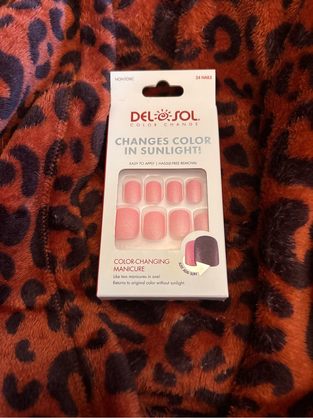 Del Sol Pink Color-Changing Press-On Nails *NIB*